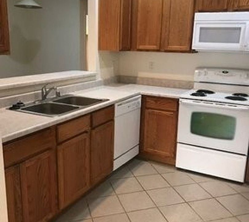 1st image of 675 Silver Lace Blvd #11