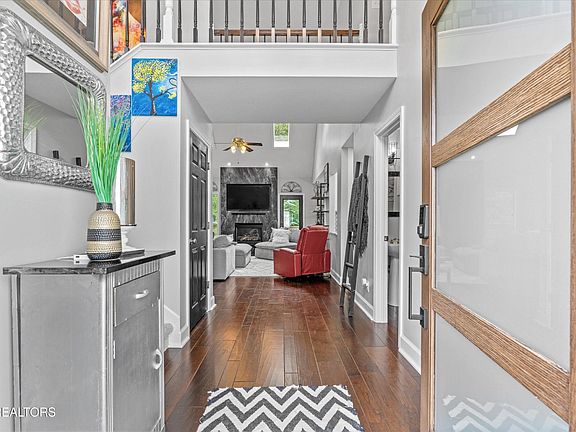 5th image of 1936 Saint Gregorys Ct