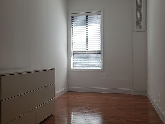 3rd image of 300 W 49th St APT 203