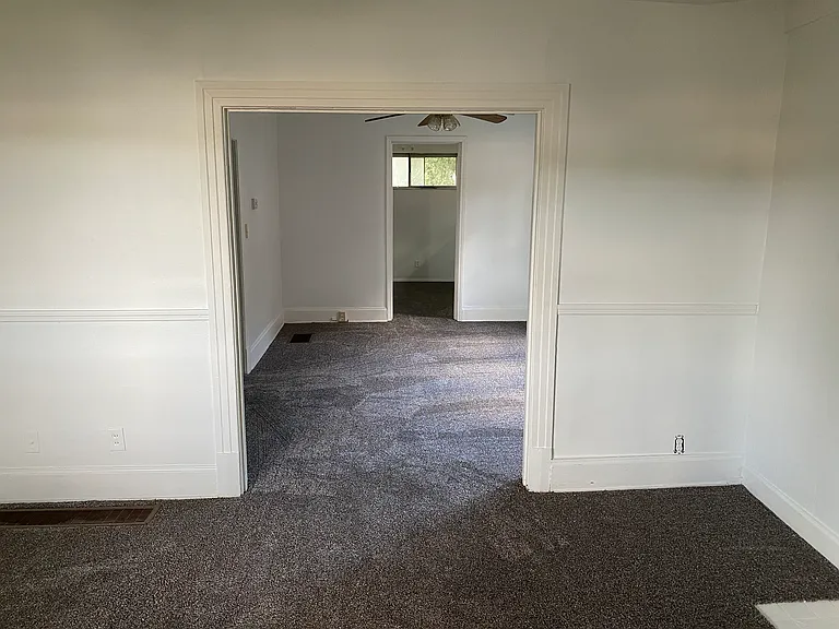 825 Fairview Ave — Photo 2