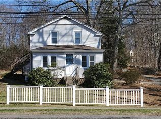 180 Flanders Rd, Groton, CT 06340