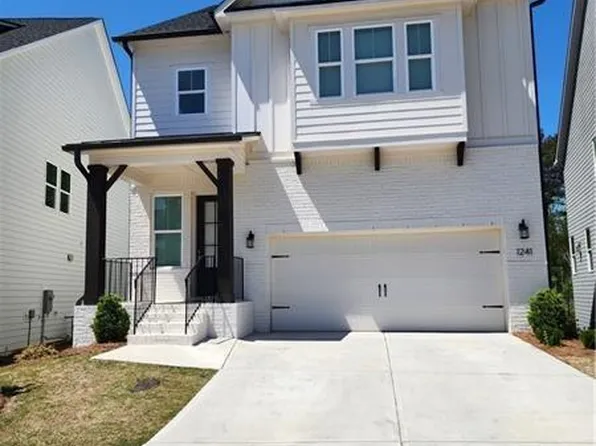1241 Westshore Dr, Cumming, GA