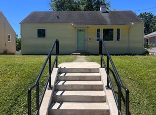 1522 Adams St, Quincy, IL 62301