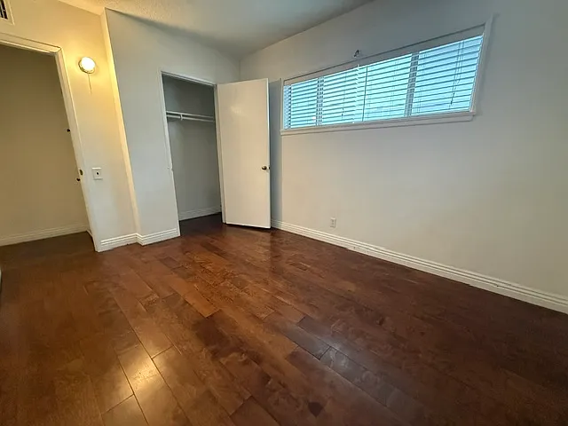 8366 Tampa Ave — Photo 9