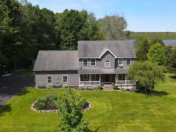 2nd image of 41 Donovan Dr