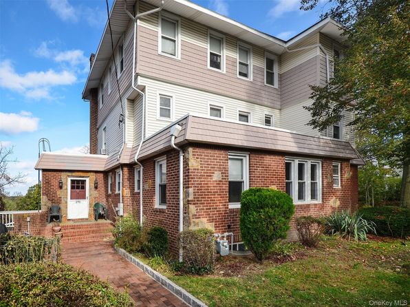 270 8th Ave APT 2