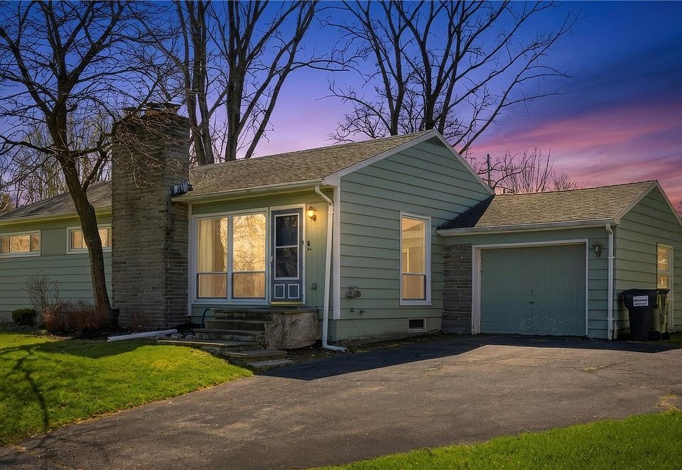 1st image of 44 Slosson Ln