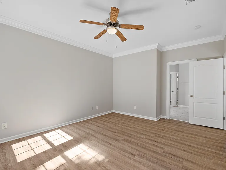 120 Hatchet Creek Ct — Photo 18