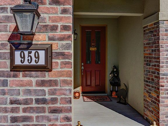 4th image of 959 Chase Dr
