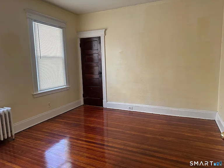 146 Adams St — Photo 11