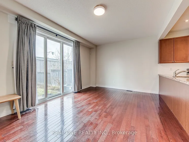 2319 Stone Glen Cres — Photo 18