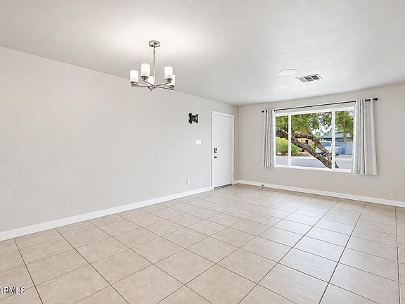 3rd image of 2138 E YALE Drive
