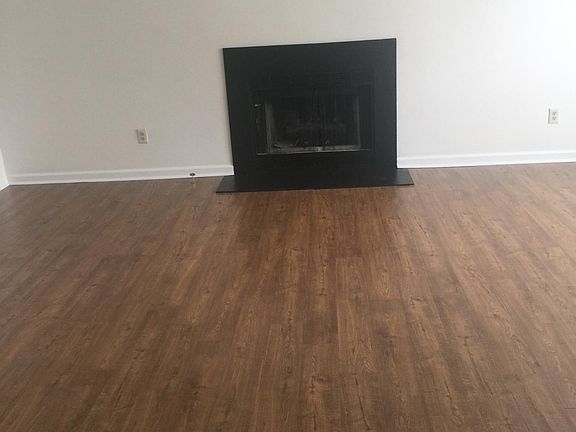 4th image of 1243 Palmerton Dr