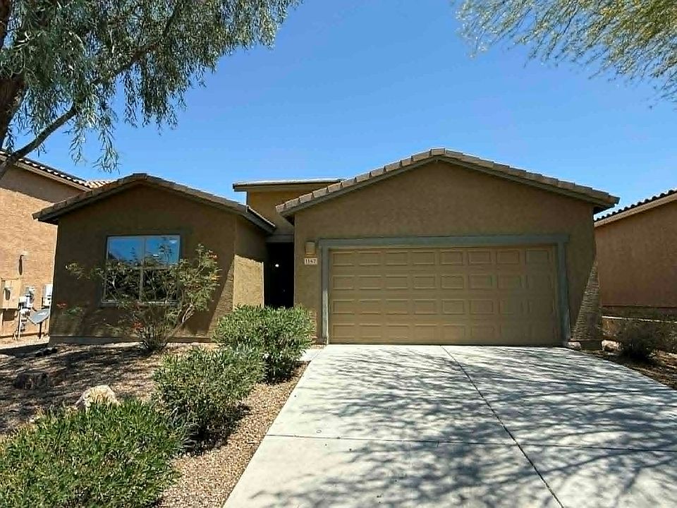 1st image of 1147 E Empire Canyon Ln
