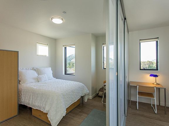 4th image of 1340 Taft St #330