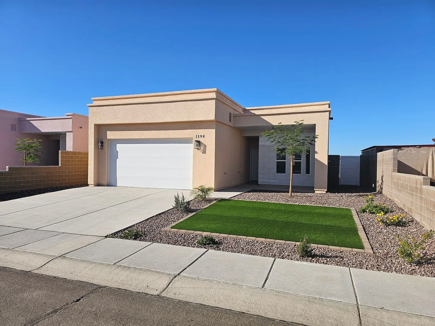 New San Luis AZ Rental with landscaping and fenced lot - 3 Bedrooms — Photo 4
