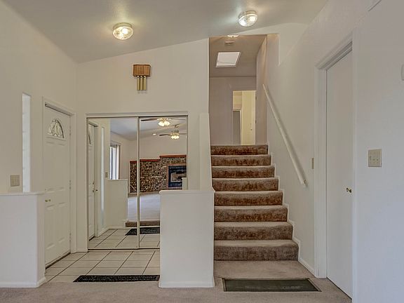 4th image of 2609 W Palmer Dr