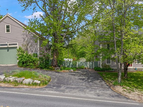 4th image of 410 Intervale Road