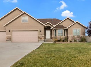 411 Gold Dust Rd, Grantsville, UT 84029