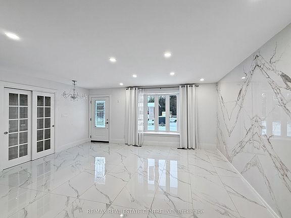 4th image of 144 Wheelock St