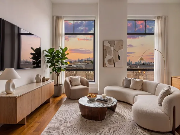 10 Madison Sq W #17B, New York, NY 10010