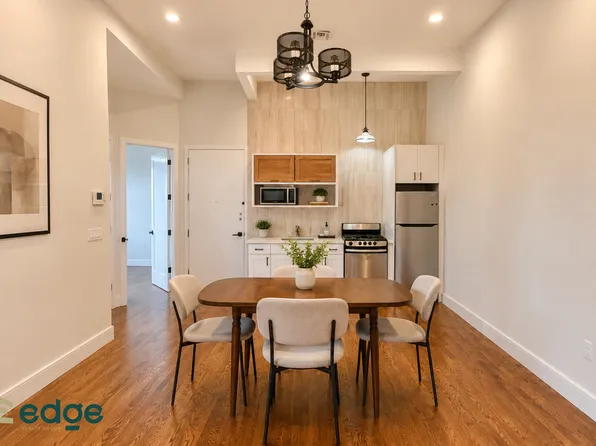 565 Evergreen Avenue image 1 of 7