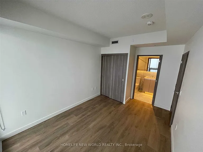 95 McMahon Dr #4005 — Photo 4