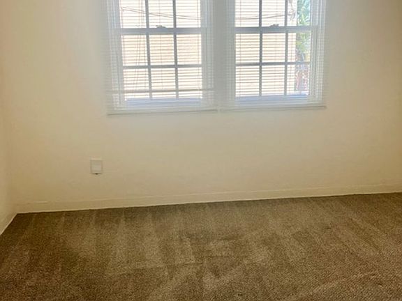 4th image of 4446-4452 Marlborough Ave