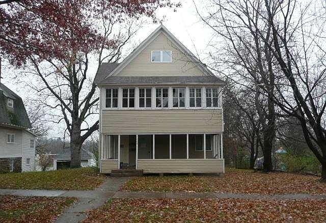2nd image of 1742 Ames Pl