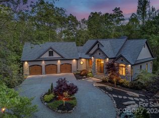 359 New Castle Rd, Brevard, NC 28712