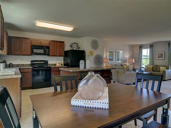 4th image of 3306 Kole Dr