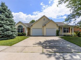 3695 Sims Dr, Decatur, IL 62526