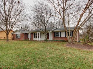 472 Cortequay Ct, Ballwin, MO 63021