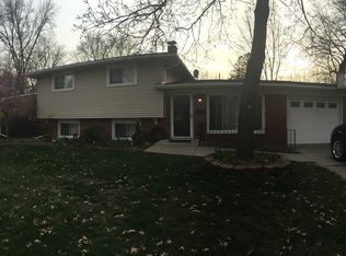 21031 Laurelwood St, Farmington, MI 48336