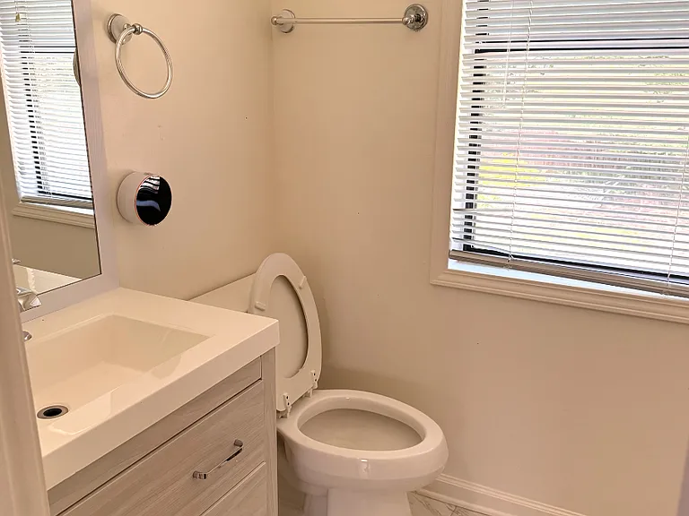 230 Royal Colony Ct — Photo 7