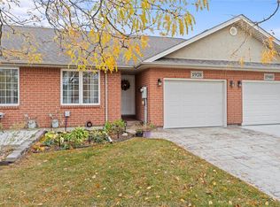 1928 Questa Dr, Windsor, ON N8P 1M5