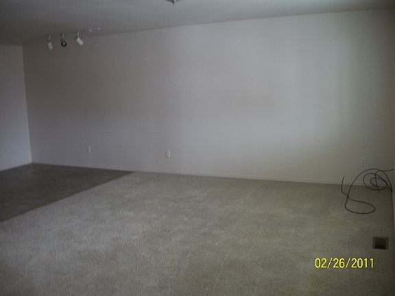 2nd image of 916 Shirley Pl APT B