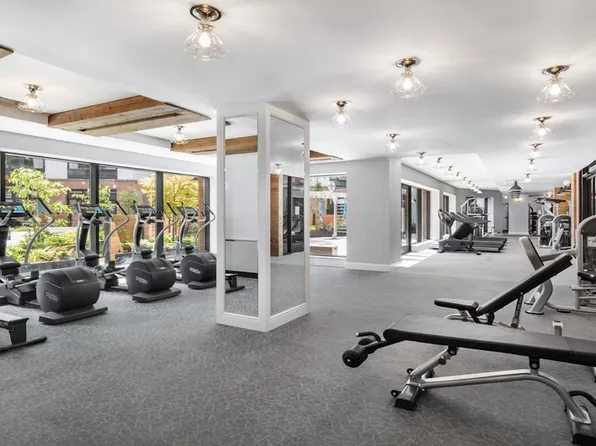 475 Clermont Avenue image 18 of 23