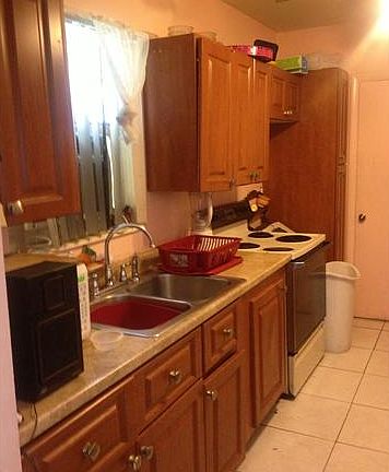 5th image of 1315 NW 189th Ter