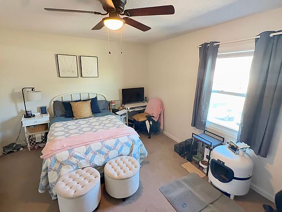 5th image of 723 Baxter St APT 1