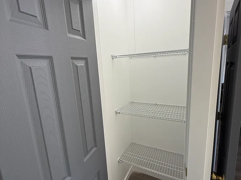 459 E State St #B — Photo 5