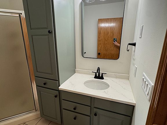 5th image of 219 19th St S #219