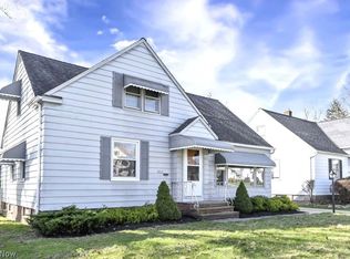 5012 S Barton Rd, Lyndhurst, OH 44124