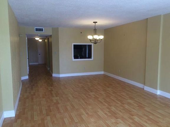 4th image of 20840 San Simeon Way APT 206
