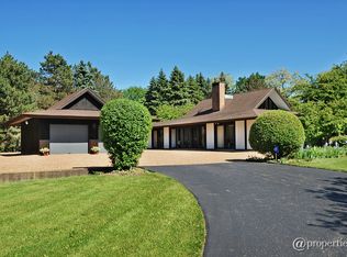339 E Foster Pl, Lake Forest, IL 60045