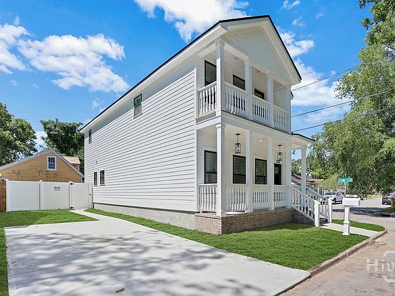 4th image of 1005 E 35th Street