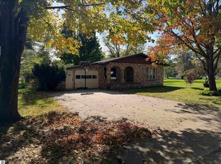 623 Mill St, Alma, MI 48801