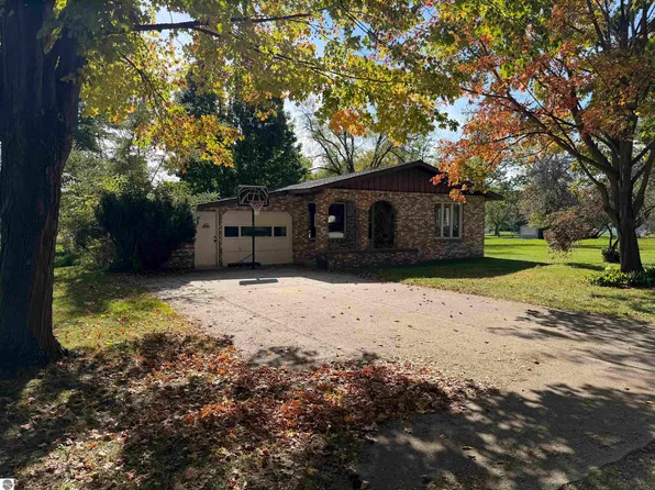 623 Mill St, Alma, MI 48801