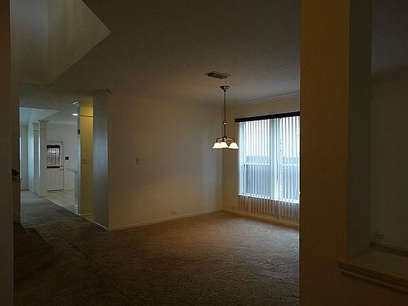 3rd image of 3030 Sunchase Ct