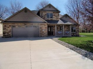 240 Lane 220 Big Turkey Lk #220, Hudson, IN 46747